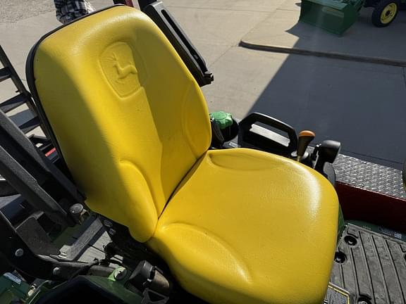 Image of John Deere 1025R equipment image 4