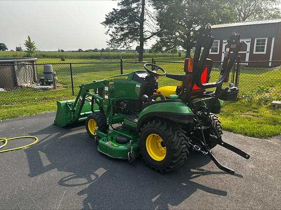 Image of John Deere 1025R equipment image 4