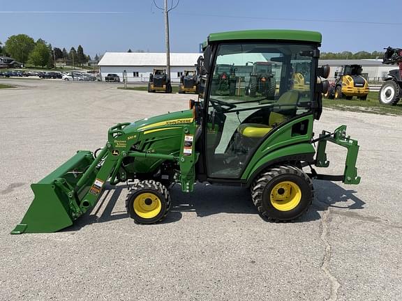 Image of John Deere 1025R equipment image 4