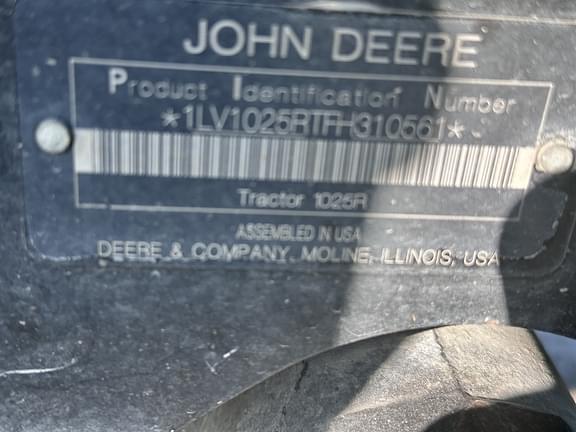Image of John Deere 1025R equipment image 1