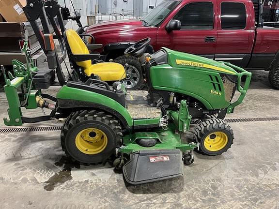 Image of John Deere 1025R equipment image 1