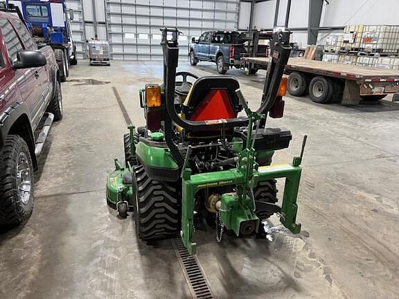 Image of John Deere 1025R equipment image 3