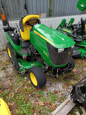 2015 John Deere 1025R Image