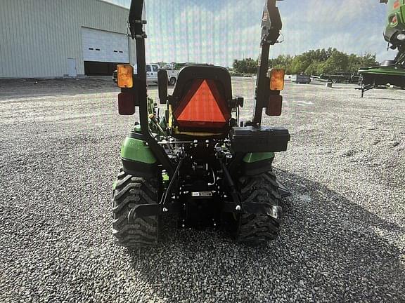 Image of John Deere 1025R equipment image 4