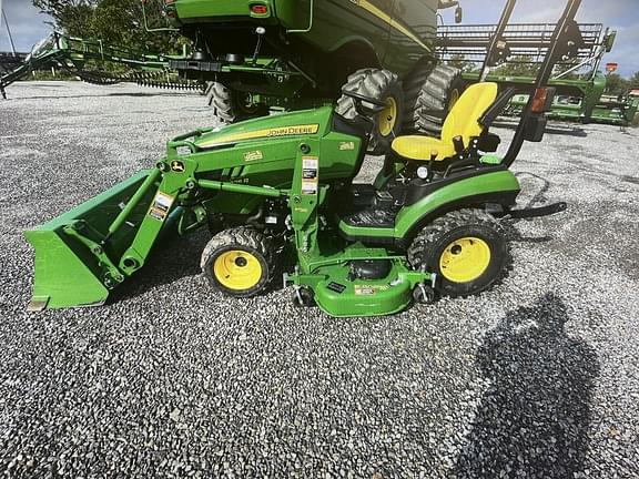 Image of John Deere 1025R equipment image 3