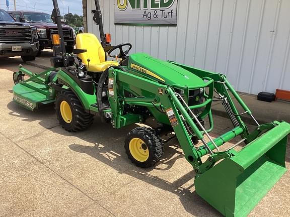 Image of John Deere 1025R equipment image 3