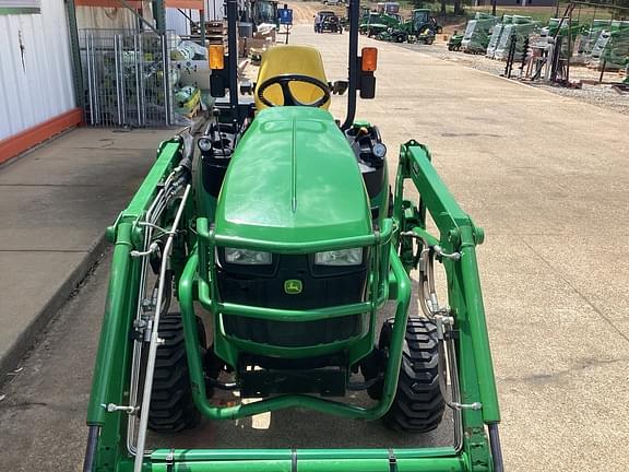 Image of John Deere 1025R equipment image 2