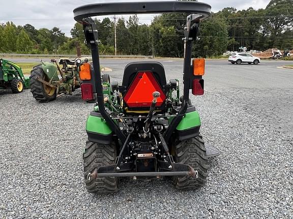 Image of John Deere 1025R equipment image 4