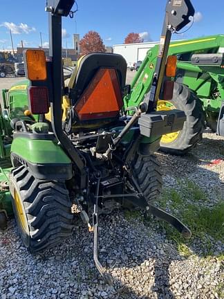 Image of John Deere 1025R equipment image 4