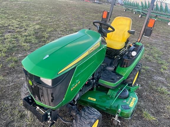 Image of John Deere 1025R equipment image 4