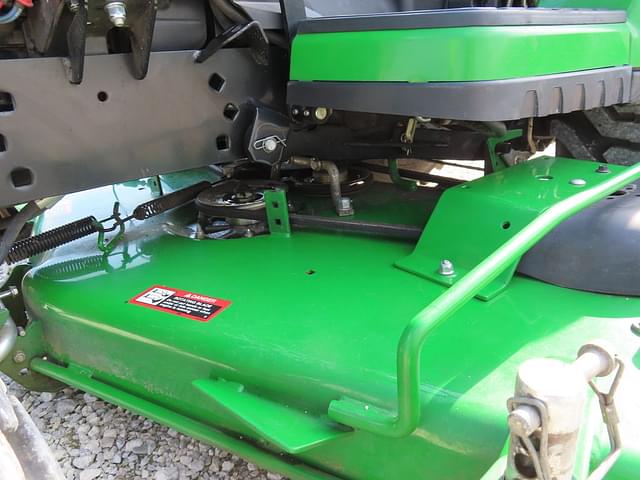 Image of John Deere 1025R equipment image 3