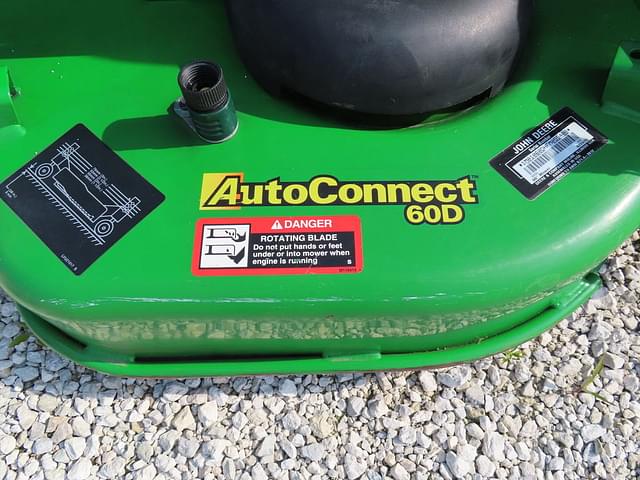 Image of John Deere 1025R equipment image 2