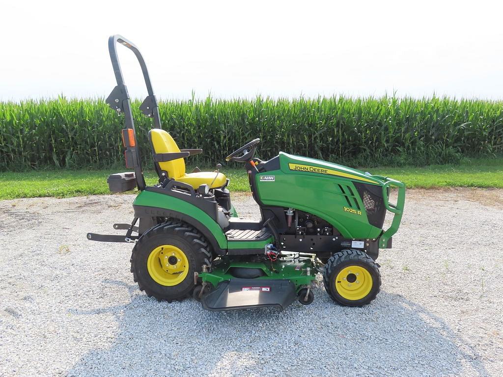 Image of John Deere 1025R Primary image