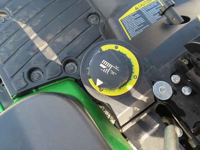 Image of John Deere 1025R equipment image 4