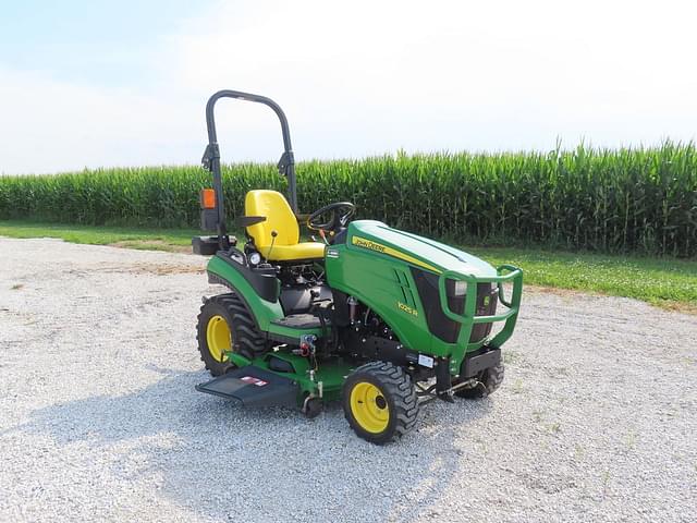 Image of John Deere 1025R equipment image 1