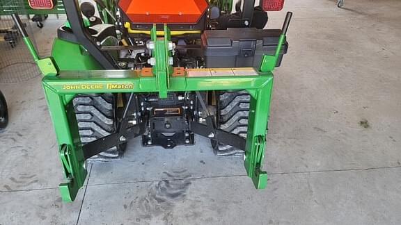 Image of John Deere 1025R equipment image 4