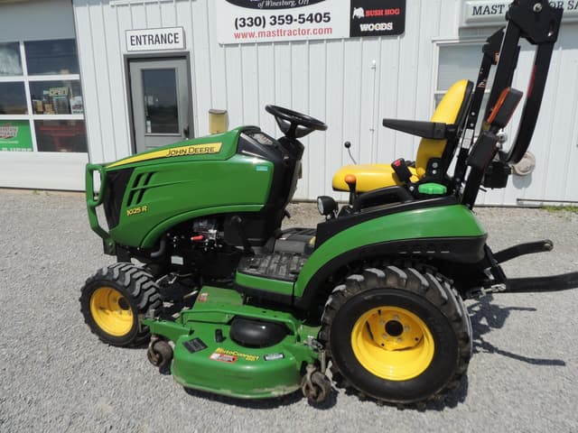 Image of John Deere 1025R equipment image 1