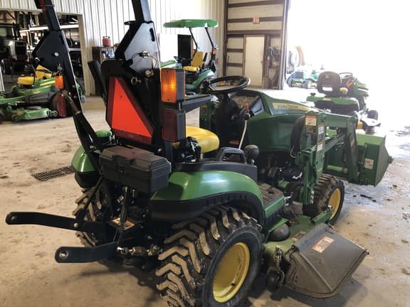 Image of John Deere 1025R equipment image 4