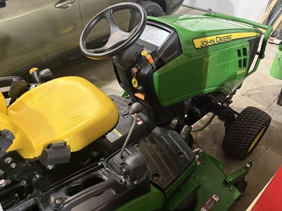 Image of John Deere 1025R Image 1