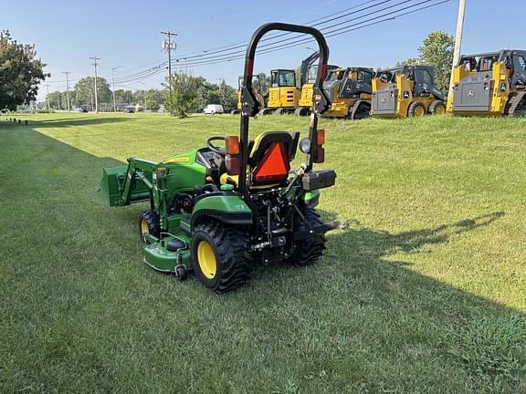 Image of John Deere 1025R equipment image 4