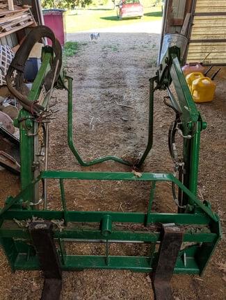 Image of John Deere 1025R equipment image 2