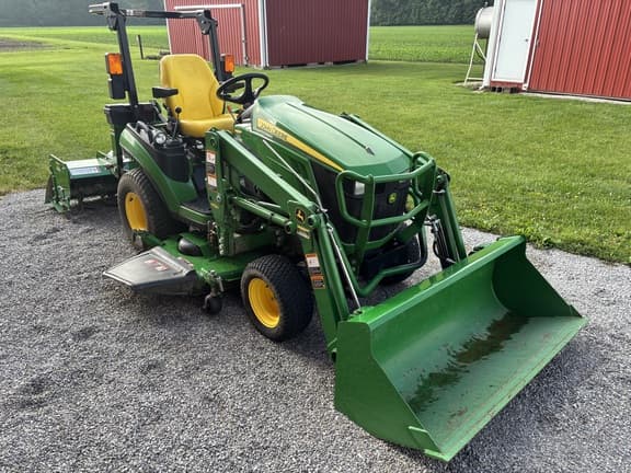 Image of John Deere 1025R equipment image 2