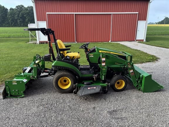 Image of John Deere 1025R equipment image 3