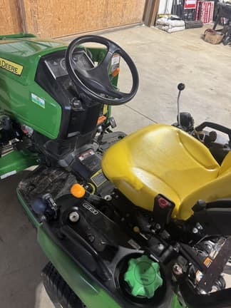 Image of John Deere 1025R equipment image 4