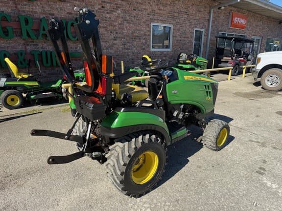 Image of John Deere 1025R equipment image 4