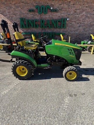 2015 John Deere 1025R Equipment Image0