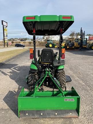 Image of John Deere 1025R equipment image 3