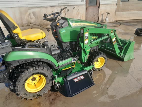 Image of John Deere 1025R equipment image 1