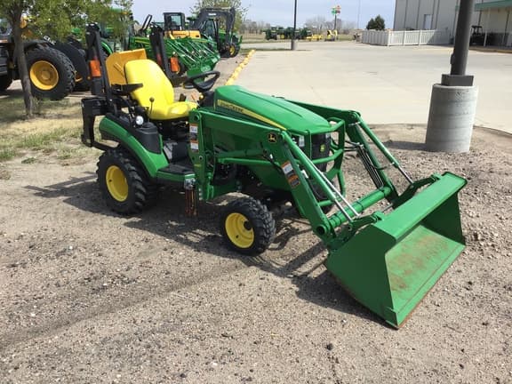 Image of John Deere 1025R equipment image 1