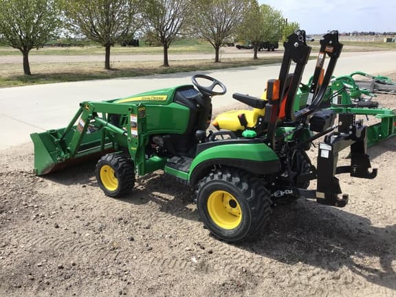 Image of John Deere 1025R equipment image 3