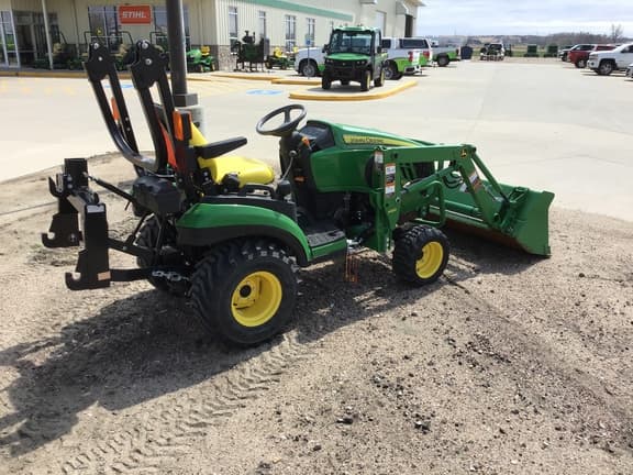 Image of John Deere 1025R equipment image 2