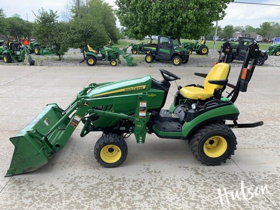 Image of John Deere 1025R equipment image 1