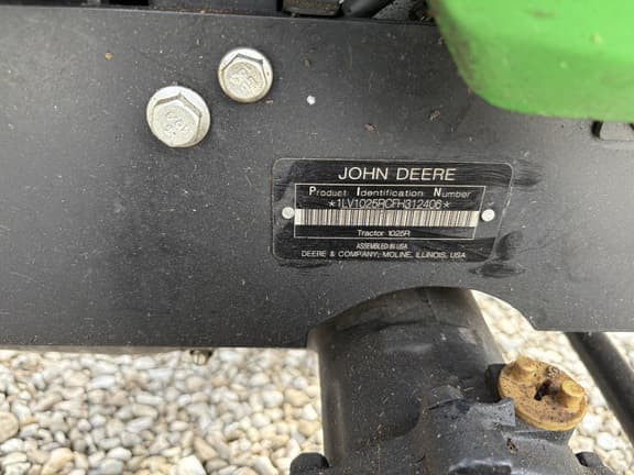Image of John Deere 1025R equipment image 4