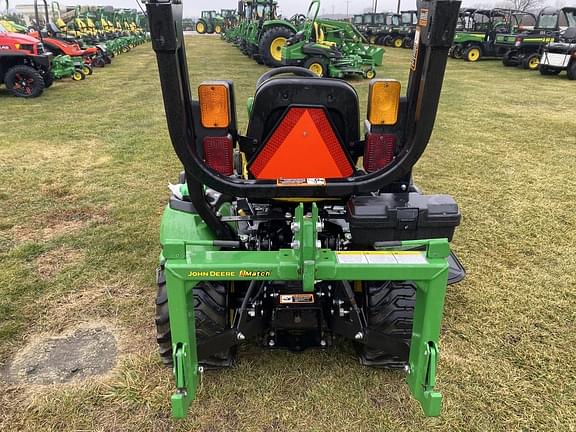 Image of John Deere 1025R equipment image 3