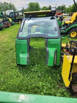 Image of John Deere 1025R equipment image 4