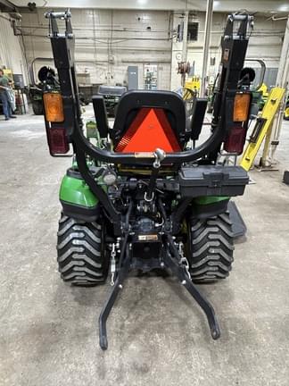 Image of John Deere 1025R equipment image 4