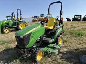 2015 John Deere 1025R Image