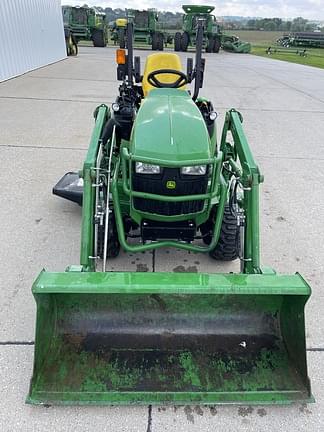 Image of John Deere 1025R equipment image 3