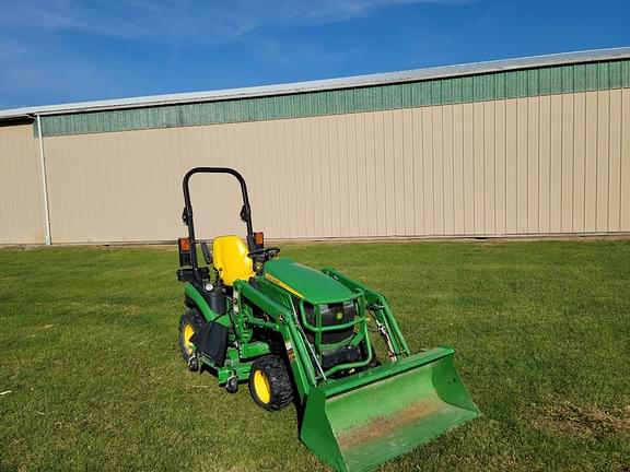 Image of John Deere 1025R equipment image 1