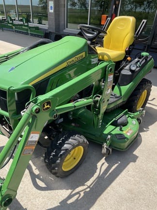 2015 John Deere 1025R Equipment Image0