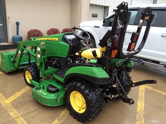 Image of John Deere 1025R equipment image 4