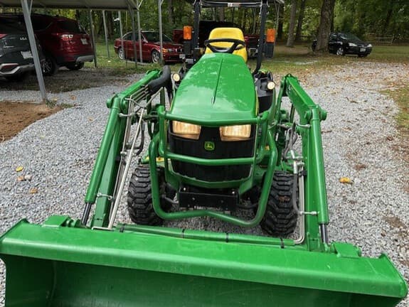 Image of John Deere 1025R equipment image 3