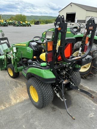 Image of John Deere 1025R equipment image 4