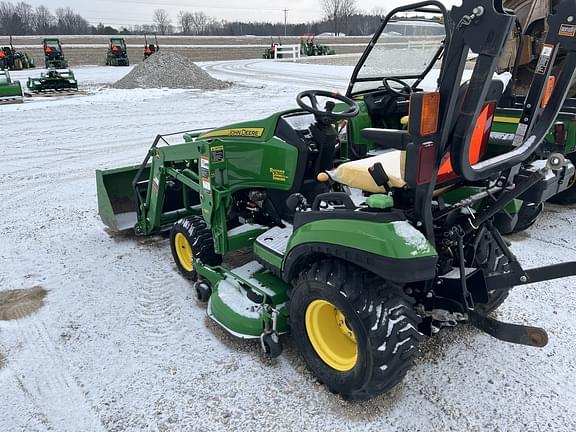 Image of John Deere 1025R equipment image 3