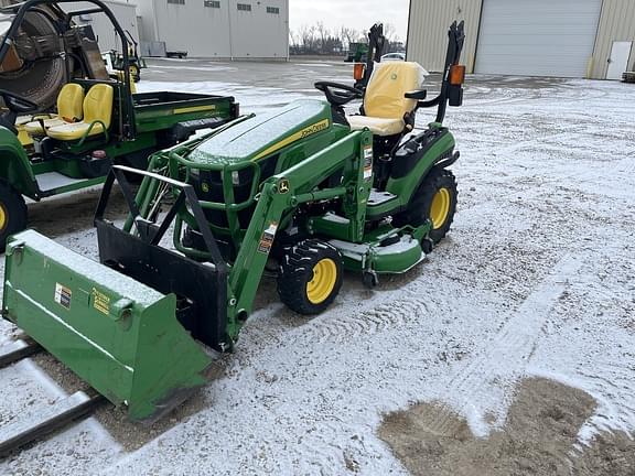 Image of John Deere 1025R equipment image 4