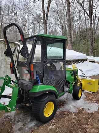 Image of John Deere 1025R equipment image 4